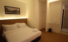 Place2Stay Business Hotel @ Waterfront